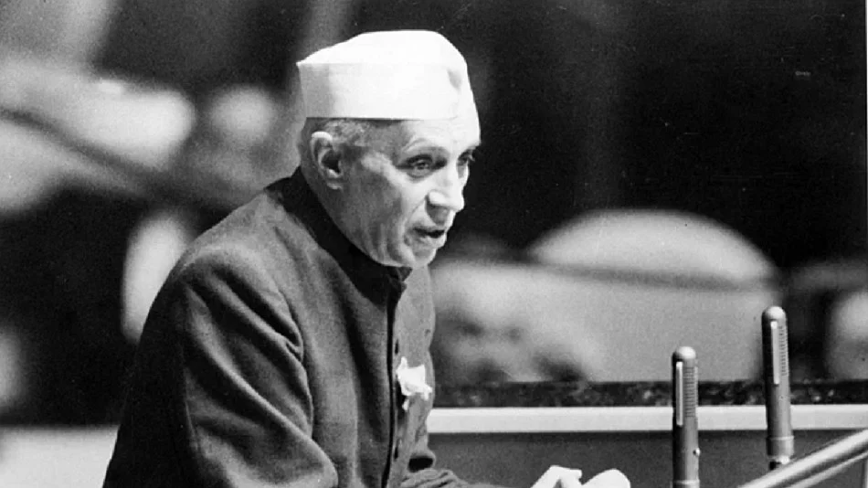 आजाद भारत के पहले प्रधानमंत्री पंडित जवाहरलाल नेहरू ने ही आज के नए भारत को गढ़ा