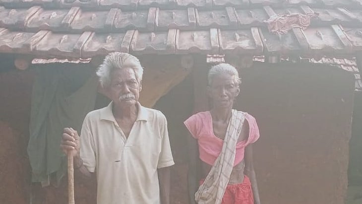 झारखंड के 15 मजदूरों को फ्लाइट से लाने उत्तरकाशी गई सरकार की टीम, बेटे की राह देखते पिता ने दम तोड़ा