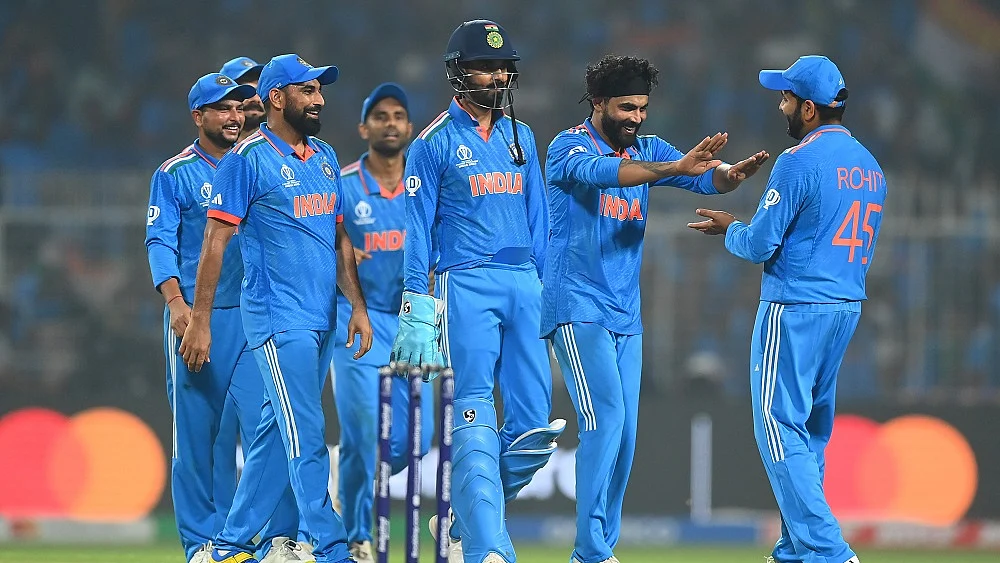 जडेजा की फिरकी में फंसा दक्षिण अफ्रीका, भारत ने 243 रन से दर्ज की लगातार 8वीं जीत