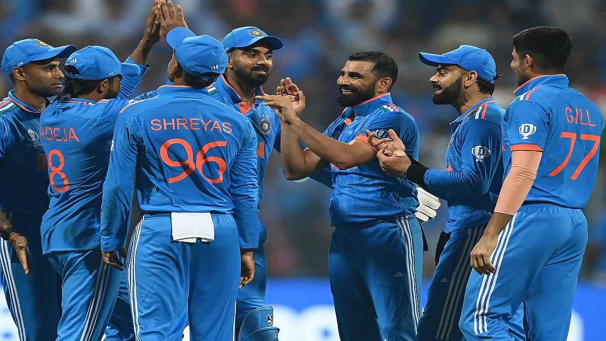 वर्ल्ड कप इतिहास में भारत की सबसे बड़ी जीत, श्रीलंका को 302 रन से रौंद  सेमीफाइनल में पहुंची टीम इंडिया