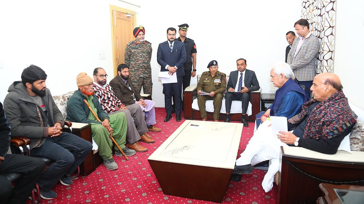 आकार पटेल का लेख: राजनाथ जी, AFSPA के रहते कैसे सुनिश्चित करेंगे इंसाफ!