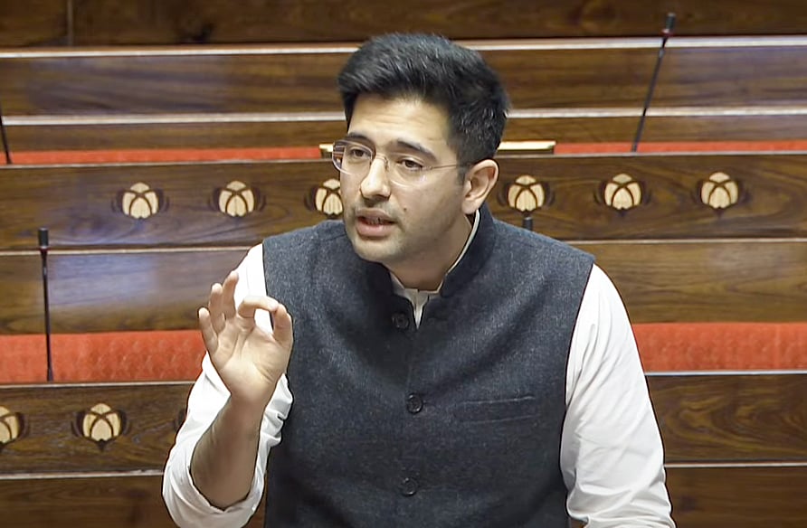 'आम लोगों की बात छोड़िए, सांसदों का घर छीना जा रहा है', राघव चड्ढा का मोदी सरकार पर हमला