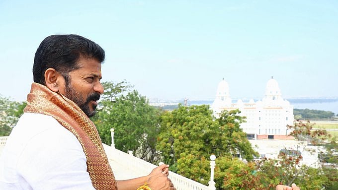 फोटो सौजन्य : @revanth_anumula