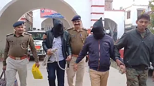बिहार के निजी फाइनेंस कंपनी में हुई लूट का खुलासा, 30 लाख रुपये बरामद, 2 मैनेजर गिरफ्तार