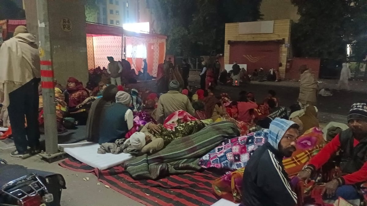 NTPC Protest: एनटीपीसी मुख्यालय पर धरना दे रही 25 महिलाओं की तबीयत बिगड़ी, जिला अस्पताल में भर्ती
