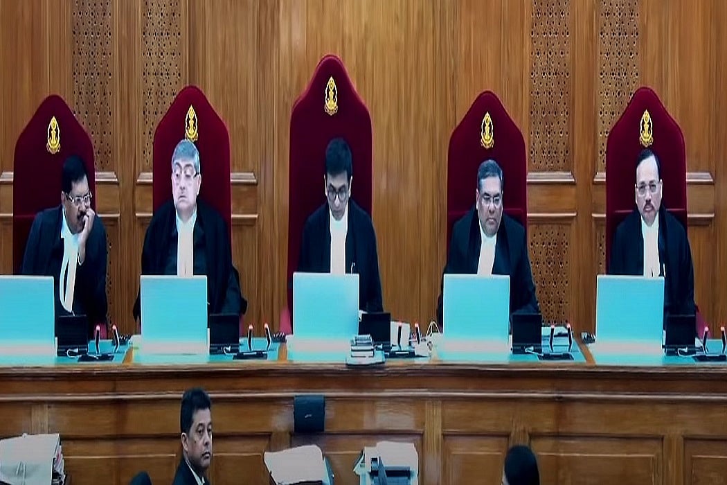 Article 370  हटाने को SC ने माना सही, कहा-जम्मू कश्मीर भारत का अभिन्न अंग, 30 सितंबर तक राज्य में चुनाव कराने के आदेश