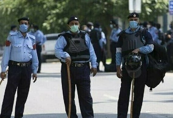 पाकिस्तान में दर्जनों बलूच प्रदर्शनकारी गिरफ्तार, पुलिस ने भांजी लाठियां 