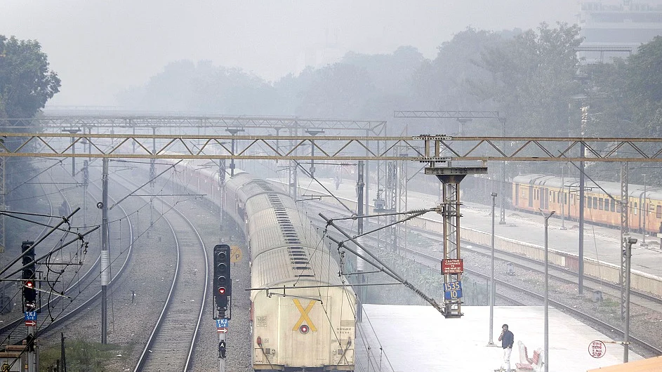 मौसम विभाग के अनुसार, उत्तर-पश्चिम भारत में 3 से 4 दिन जारी रहेगा घने कोहरे का कहर