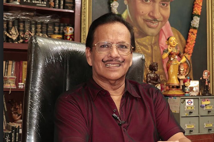 मशहूर जादूगर पी सी सरकार जूनियर कोलकाता में ED कार्यालय में पेश हुए, चिटफंड मामले में तलब किए जाने की चर्चा