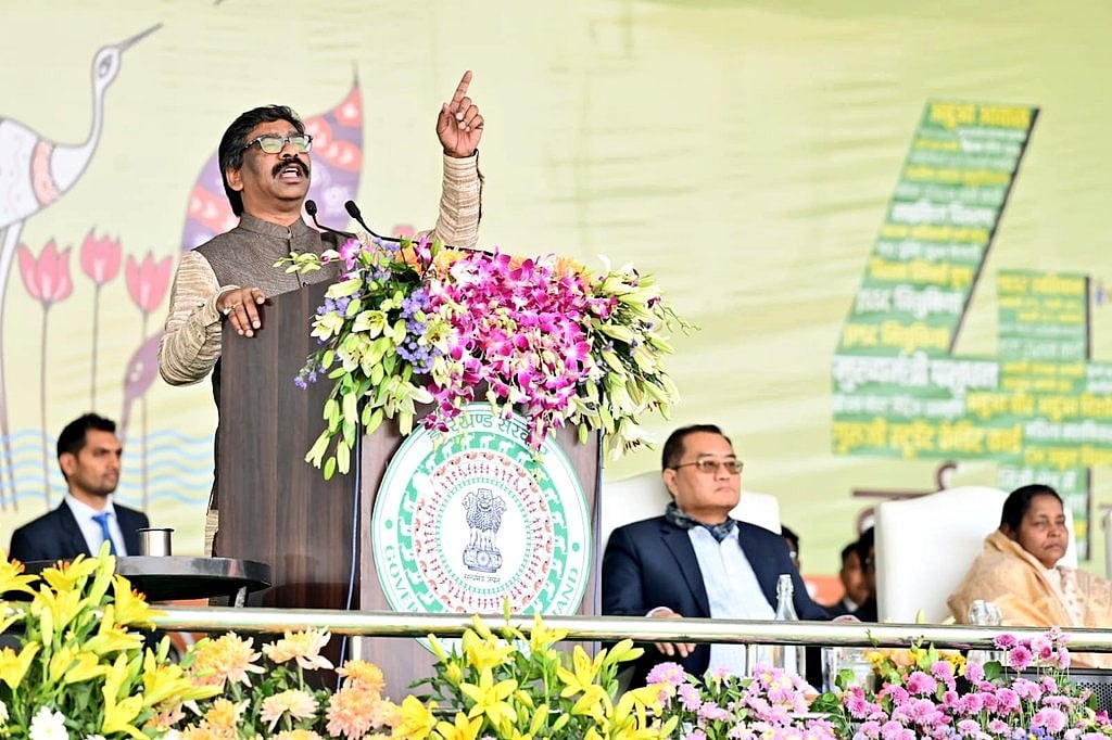 झारखंड में 50 साल से ऊपर के आदिवासियों-दलितों को मिलेगी पेंशन, सीएम हेमंत सोरेन ने किए कई बड़े ऐलान