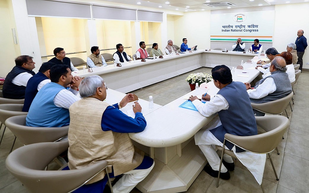 कांग्रेस ने छत्तीसगढ़ के नतीजों की समीक्षा की, कमियों को दूर कर लोकसभा चुनाव में मजबूती से उतरने का फैसला