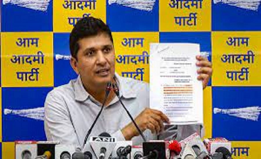 AAP सरकार ने मोहल्ला क्लीनिक में भ्रष्टाचार का ठीकरा हेल्थ सेक्रेटरी पर फोड़ा, LG पर नहीं हटाने का आरोप लगाया