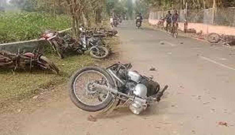 धनबाद के मैथन में CISF और दुकानदारों में संघर्ष, लाठीचार्ज में एक दर्जन लोग घायल, हालात तनावपूर्ण