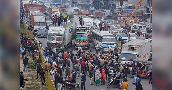महाराष्ट्र में ट्रक ड्राइवरों के हड़ताल के बाद दूध की आपूर्ति बुरी तरह प्रभावित, महंगाई बढ़ने की आशंका, लोग परेशान