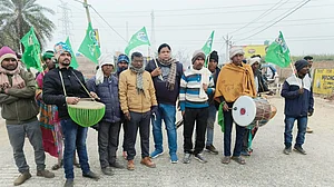 झारखंड: हेमंत सोरेन को बार-बार ED के समन के खिलाफ सड़क पर उतरे JMM कार्यकर्ता, साहिबगंज बंद