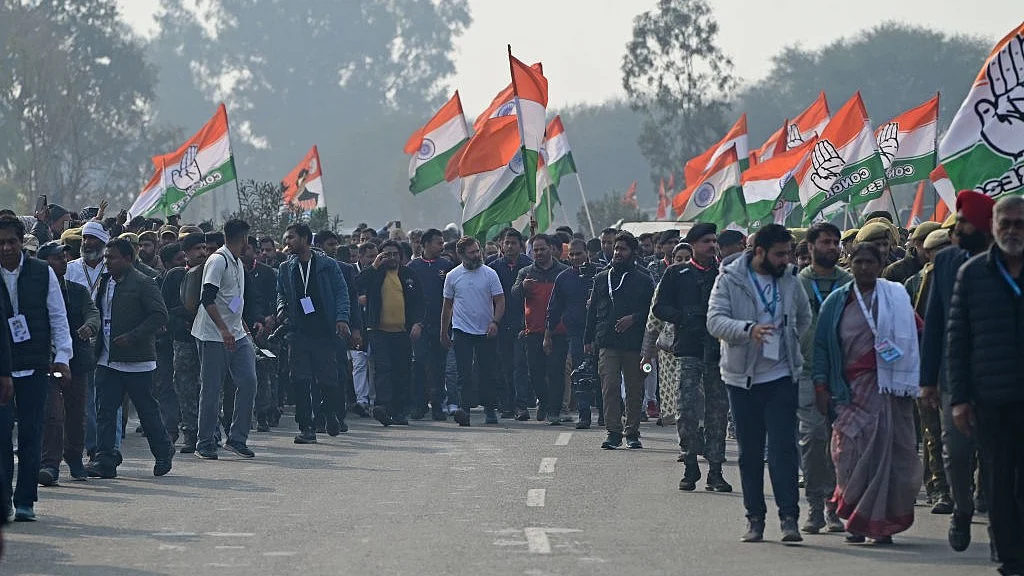 पिछले साल कांग्रेस नेता राहुल गांधी ने कन्याकुमारी से कश्मीर तक की भारत जोड़ो यात्रा की थी (फोटो - Getty Images)