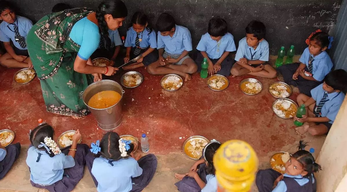 महाराष्ट्र: शाकाहारी और मांसाहारी की पहचान के लिए स्कूली बच्चों के आईकार्ड पर बनाए जाएंगे हरे और लाल निशान