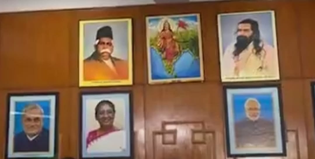 राजस्थान में सत्ता बदलने के बाद से सबसे बड़ा बदलाव, मंत्री के कार्यालय से गांधी, अंबेडकर हो गए गायब!