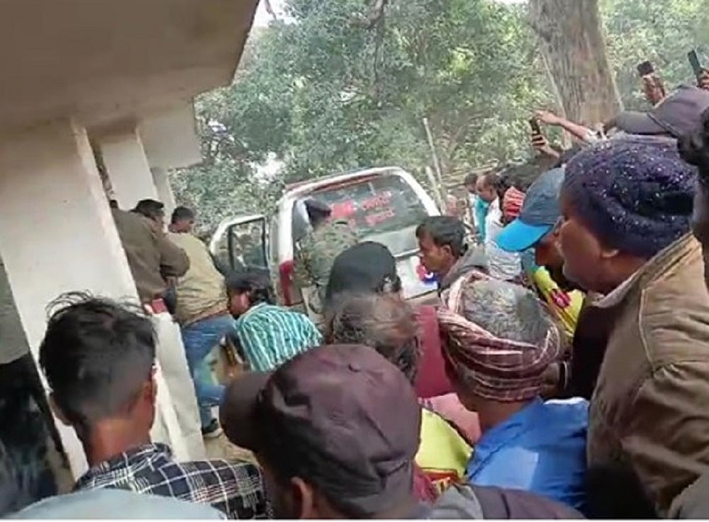 झारखंड के गोड्डा के स्कूल में शिक्षक का खूनी खेल, दो सहकर्मियों को मौत के घाट उतारा, खुद को भी मारी गोली
