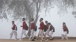 चंडीगढ़ में कड़ाके की सर्दी के चलते स्कूलों की छुट्टियां 17 जनवरी तक बढ़ाई गईं
