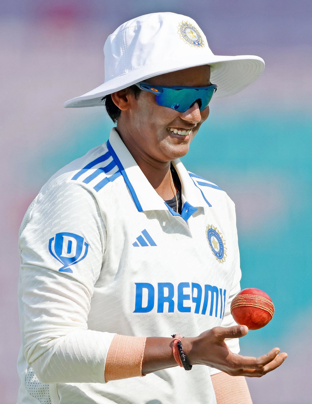 ICC प्लेयर ऑफ द मंथ बनीं ये भारतीय महिला क्रिकेटर, पुरुषों में कमिंस के नाम रहा ये अवॉर्ड