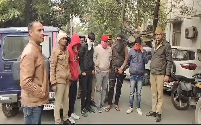 एमिटी और दिल्ली यूनिवर्सिटी के छात्र निकले गांजा तस्कर, 5 गिरफ्तार, लाखों का माल बरामद