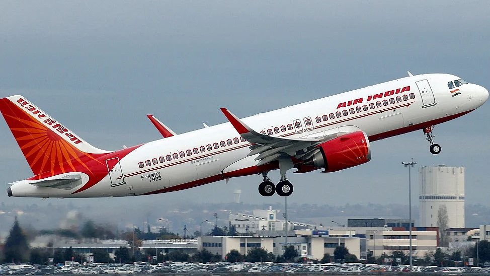 DGCA ने एयर इंडिया पर लगाया 1.10 करोड़ रुपए का जुर्माना
