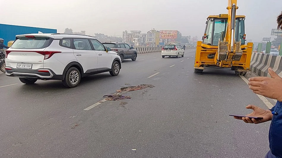 हाईवे पर एक्सीडेंट के बाद लाश के चीथड़े उड़े