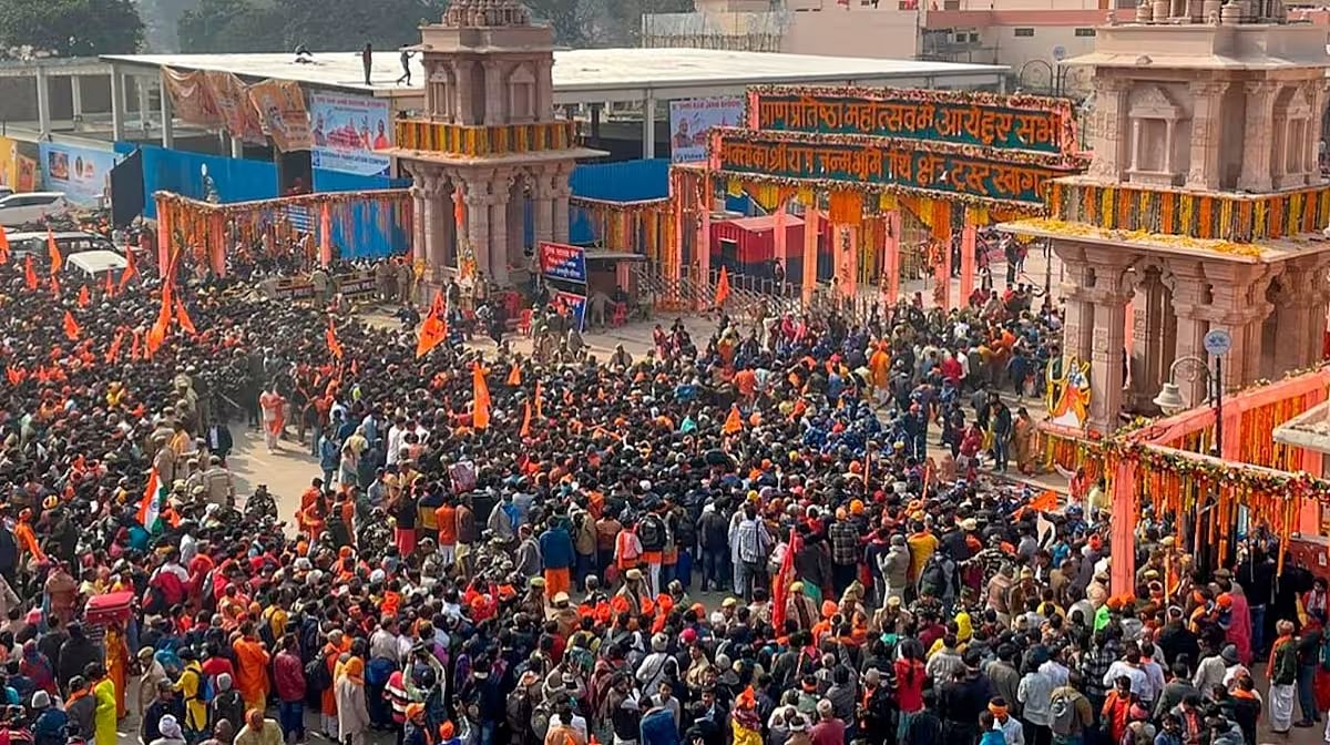 रामलला के दर्शन के लिए उमड़ा जनसैलाब, लखनऊ से अयोध्या जाने वाली बसों पर लगी रोक, भीड़ को देखते हुए फैसला