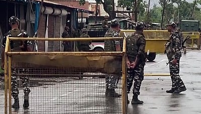 मणिपुर में नहीं थम रही हिंसा, बीते 24 घंटे में 4 लोगों की हत्या, इंफाल में व्यापक विरोध प्रदर्शन