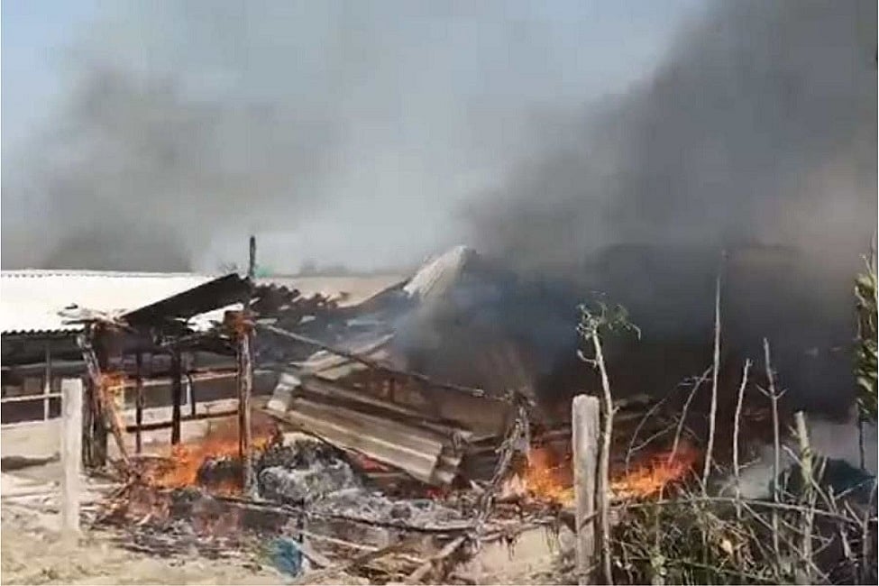 पश्चिम बंगाल के संदेशखाली में ताजा तनाव, भीड़ ने शाहजहां के भाई की संपत्ति में लगाई आग