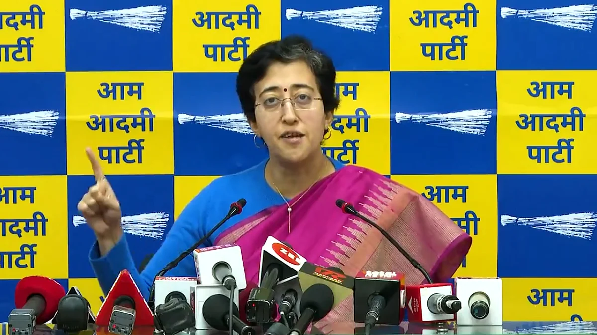 कैग की रिपोर्ट विधानसभा के पास है, इसके आगे सरकार की कोई भूमिका नहीं: आप