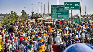 किसानों ने 26 फरवरी को ट्रैक्टर मार्च का किया ऐलान, 14 मार्च को दिल्ली में करेंगे महापंचायत