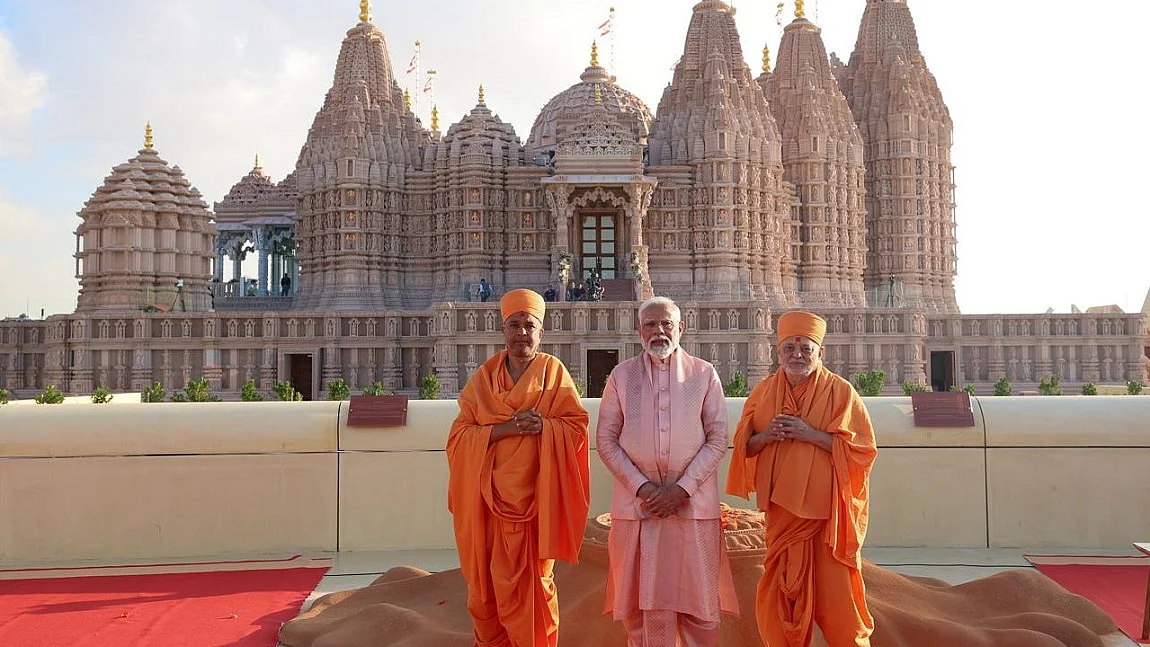 मोदी की मंदिर यात्राएं वोट पाने की चाल, वि-उपनिवेशीकरण का दावा पूरी तरह खोखला