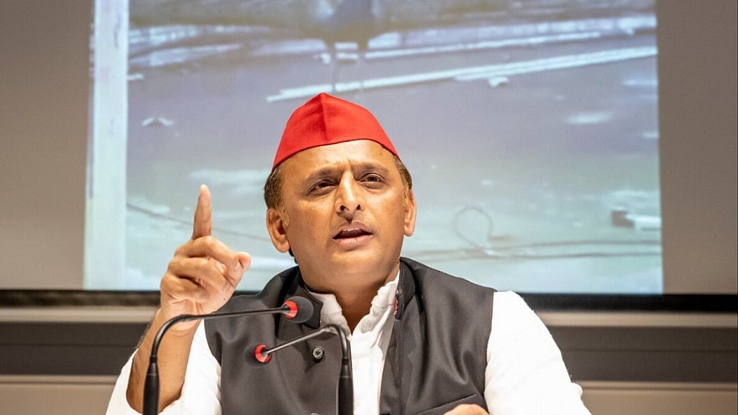 CBI ने अवैध खनन मामले में अखिलेश यादव को किया तलब, 29 फरवरी को पेशी के लिए बुलाया