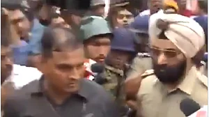 संदेशखाली में सिख IPS को कहा खालिस्तानी, BJP नेताओं पर आरोप, करारा जवाब मिलने पर भागे पीछे, वीडियो देखें