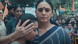 सिनेजीवन: रिलीज हुआ हुमा कुरैशी की Maharani 3 का ट्रेलर और 'बड़े मियां छोटे मियां' का टाइटल ट्रैक हुआ जारी