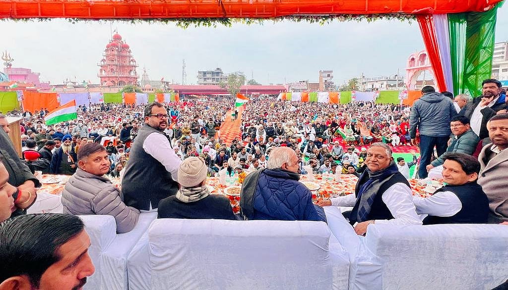 हरियाणा: रोजगार के लिए इज़रायल तक जाने को बेचैन लोग और जनाक्रोश रैलियों से मिलते संकेत