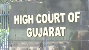 बिलकिस बानो केस के दोषी को गुजरात हाई कोर्ट ने दी 10 दिन की पैरोल, भांजे की शादी में होगा शामिल