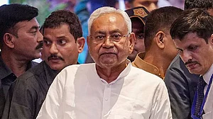 बिहार में शिक्षकों के हंगामे के बाद स्कूल की टाइमिंग में बदलाव, शिक्षा विभाग ने जारी की अधिसूचना