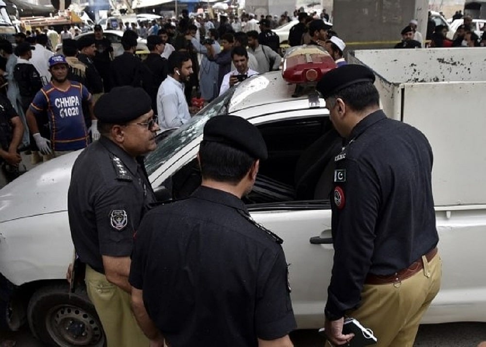 पाकिस्तान चुनावः मतदान के दौरान आतंकी हमला, पांच पुलिस जवानों की मौत, कई लोग घायल