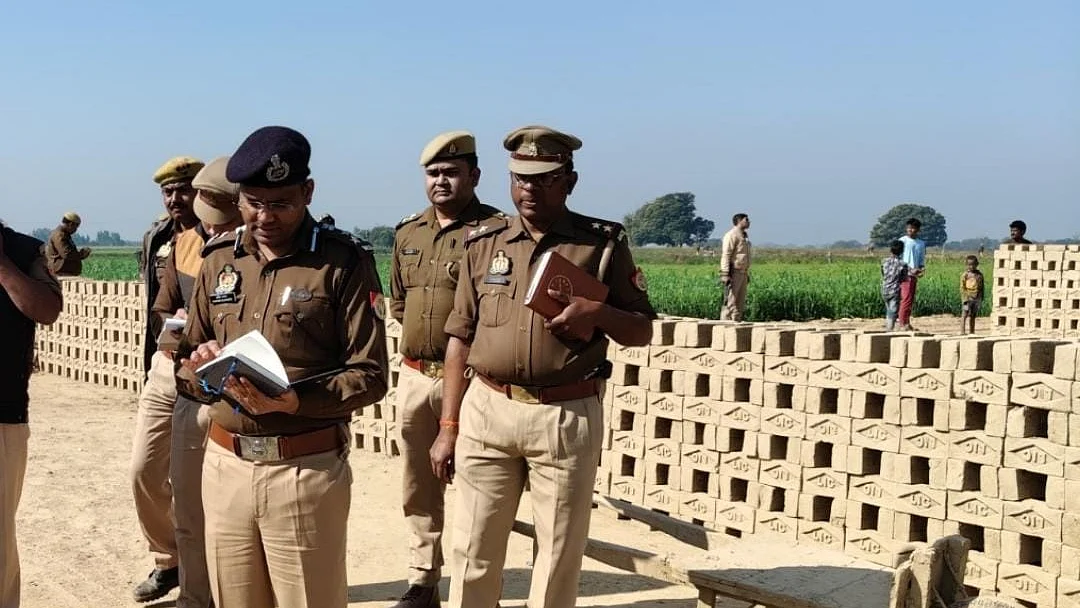 उत्तर प्रदेश के घाटमपुर में फंदे से लटके मिले दो बहनों के शव, तीन लोग गिरफ्तार