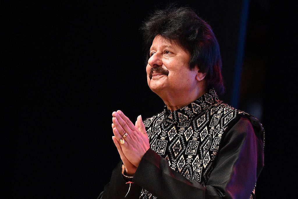 Pankaj Udhas: सिर्फ 51 रुपये से शुरू किया था करियर, एयर होस्टेस पर आया था दिल, आज सबको 'उधास' कर गए पंकज 