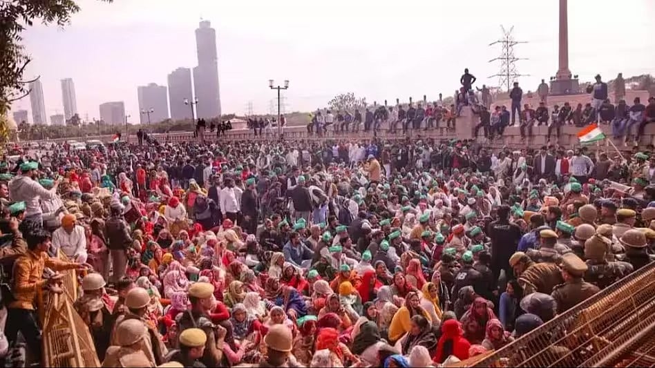 बवाना स्टेडियम को अस्थायी जेल बनाने से केजरीवाल सरकार का इनकार, कहा- देश के अन्नदाता हैं किसान, जेल में डालना सही नहीं