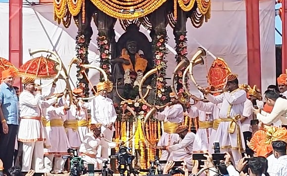 NCP (SP) का नया चुनाव चिन्ह ने लॉन्च, शरब पवार बोले- नए संघर्ष की शुरुआत और प्रेरणा होगा ये प्रतीक