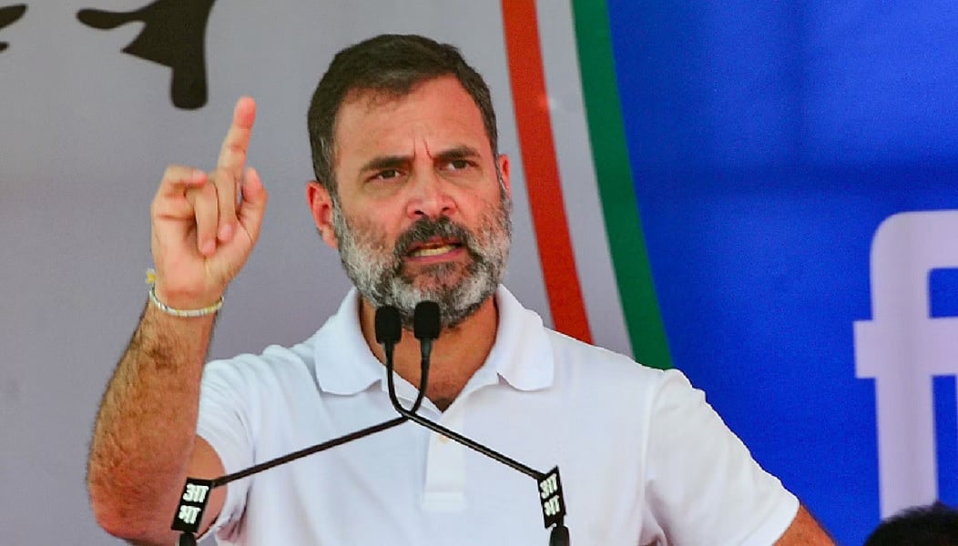 'सत्ता को सच का आईना दिखाना अपराध नहीं, देशभक्ति है', युवा कांग्रेस अध्यक्ष की गिरफ्तारी पर राहुल गांधी का वार