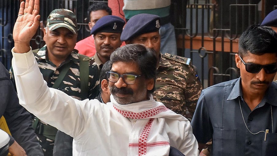 हेमंत सोरेन की ईडी रिमांड और पांच दिन के लिए बढ़ी