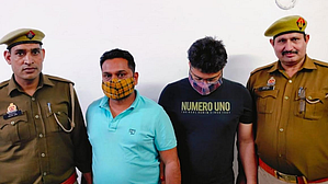 15,000 करोड़ के जीएसटी फर्जीवाड़े का मामला, नोएडा में दो व्यापारी गिरफ्तार
