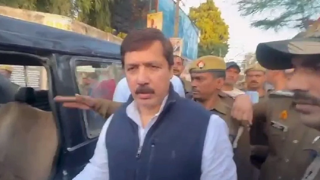 चुनाव लड़ने की तैयारी कर रहे पूर्व सांसद धनंजय सिंह को झटका, अपहरण केस में  7 साल की सजा मिली