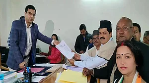 उत्तराखंडः कांग्रेस नेता गणेश गोदियाल ने गढ़वाल से भरा नामांकन, 'इंडिया' की सरकार बनने का किया दावा